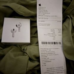 AirPod 4 With Active Noise Cancellation 