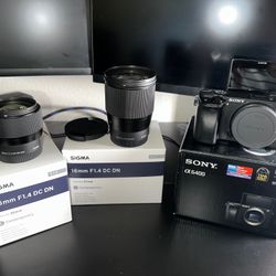 Sony a6400 Mirrorless Camera: Compact APS-C 