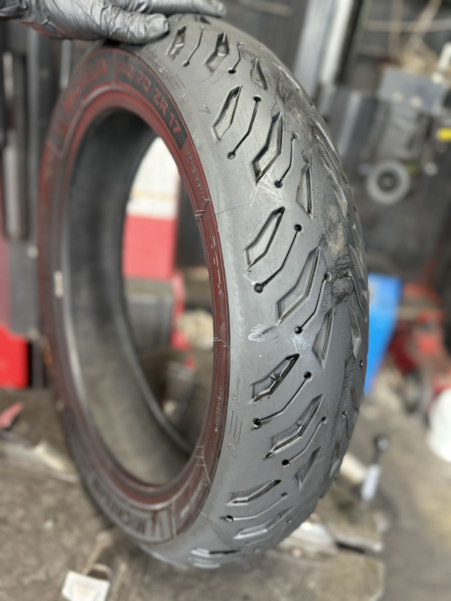 17” motorcycle michelin tire 140/70/17 with free installation $125