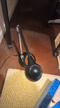 Desk lamp