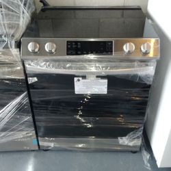 Brand new Samsung stainless range, delivery available!!!