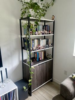 3-Tier Bookshelf With Cabinets