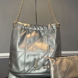 Beautiful Things 👛👜 Medium Size