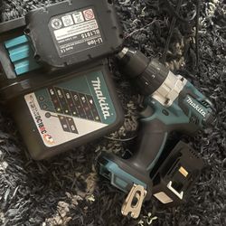 Drill Gun Two Batteries And Charge 