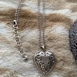(PENDING) BRIGHTON “SWEET MEMORY” LOCKET NECKLACE