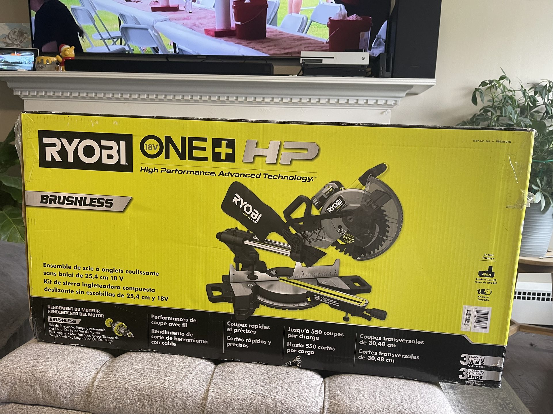 RYOBI Brushless Cordless 10 in. Sliding Compound Miter Saw Kit with 4.0Ah HIGHPerfomance & charger