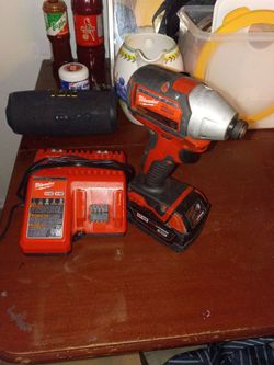 Milwaukee M18 compact brushless impact driver