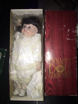 Vintage doll only 30 firm