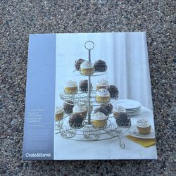 Create & Barrell Cup Cake Holder