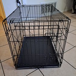 Metal pet kennel