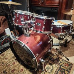 Full Size PDP Centerstage Drum Set W Cymbals 
