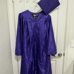 EMCC Graduation Cap And Gown