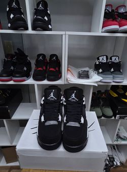 Jordan 4 retro thunder white size 8.5 9 Men