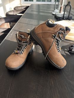 Women’s Steel Toe Work Shoe 