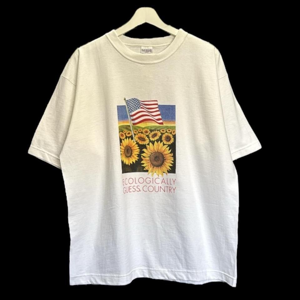 VINTAGE 2000s GUESS TEE SIZE LARGE