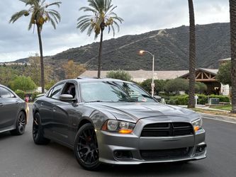 Dodge Charger SRT8 Sedan