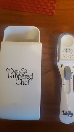 Pampered chef measuring set