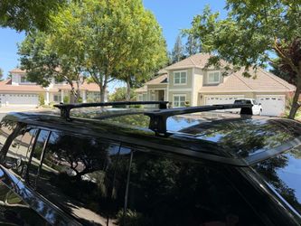 Rivian R1 Crossbar