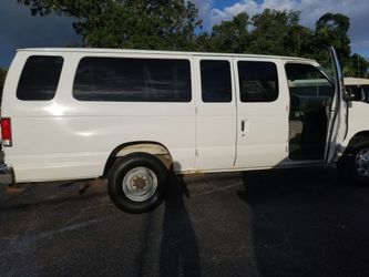 Ford E350 Van