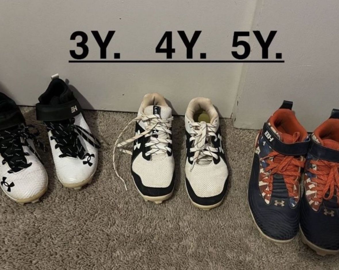 Youth Baseball Cleats