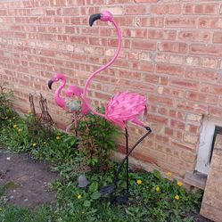 2 pcs metal Outdoor Patio Figurines Decor Garden