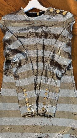 Balmain Brand, Size M.