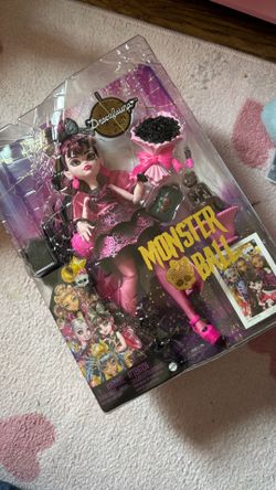 monster high draculaura monster ball