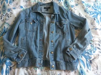 Girls/women's denim jacket Jean jacket small