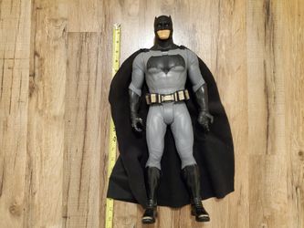 19" Batman Figurine 
