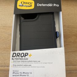Otter Box Defender Pro For iPhone 13/14/15 New