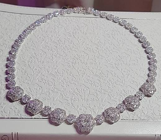 New Bella Luce 72.90tcw Diamond Simulate Silver Necklace, Bracelet, Brooch