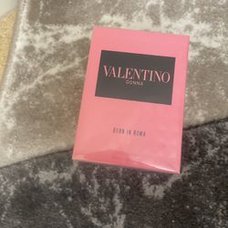 Valentino Perfume 