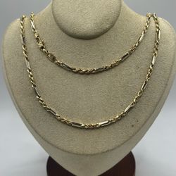28” 14k Yellow Gold Figarope Chain