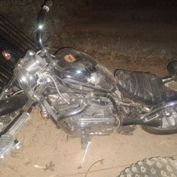 SUZUKI INVADER part Out Or Whole Bike