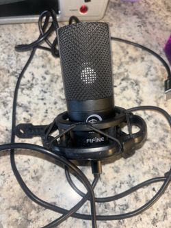 Fifine USB Condenser Microphone with Shock Mount