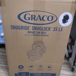Graco SnugRide SnugLock LX Car Seat featuring TrueShield Technology