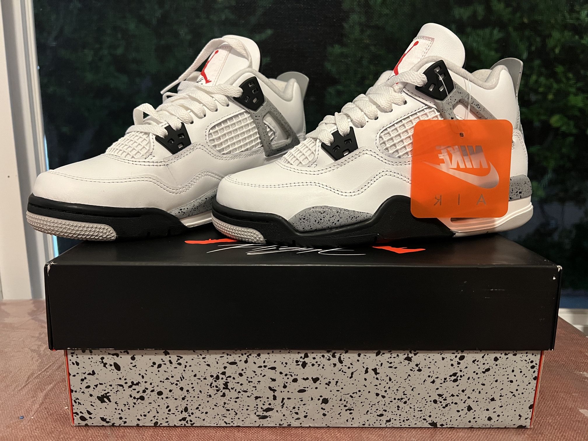 Jordan 4 cement- Size 4.5