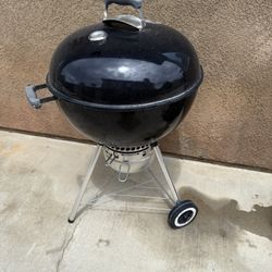 Webber 22” Original Kettle Premium Grill