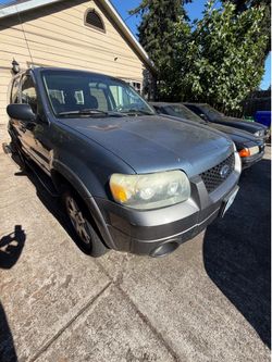 2004 Ford Escape