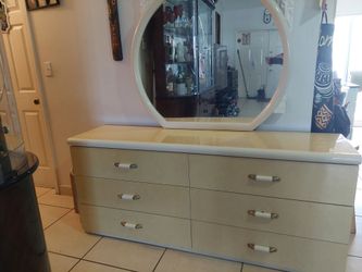 Dresser &Mirror