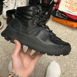 Women’s City Classic Nike Boots 