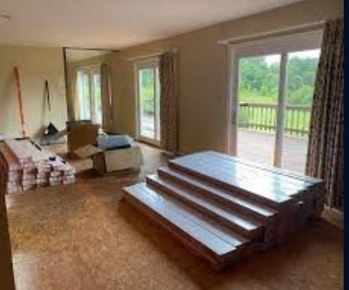 Virginia Mill Works Blue Oak Distressed Engineered Flooring