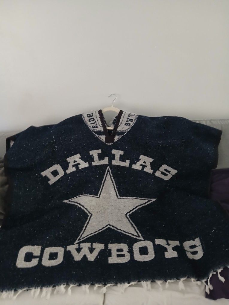 Dallas CowBoys Pancho Adult Size