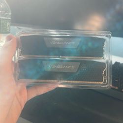 32GB RAM DDR5 Vengeance (brand New)