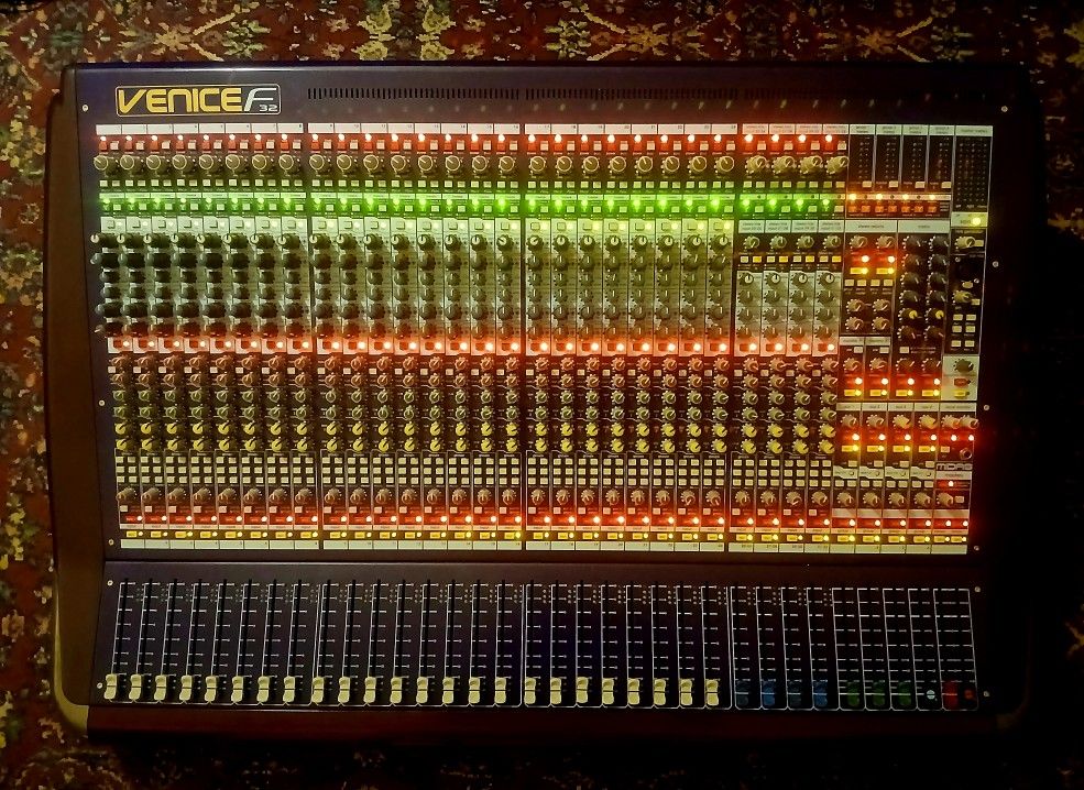 Midas F32 Mixing Console