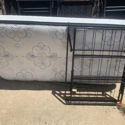 Twin Size Bed With Frame 