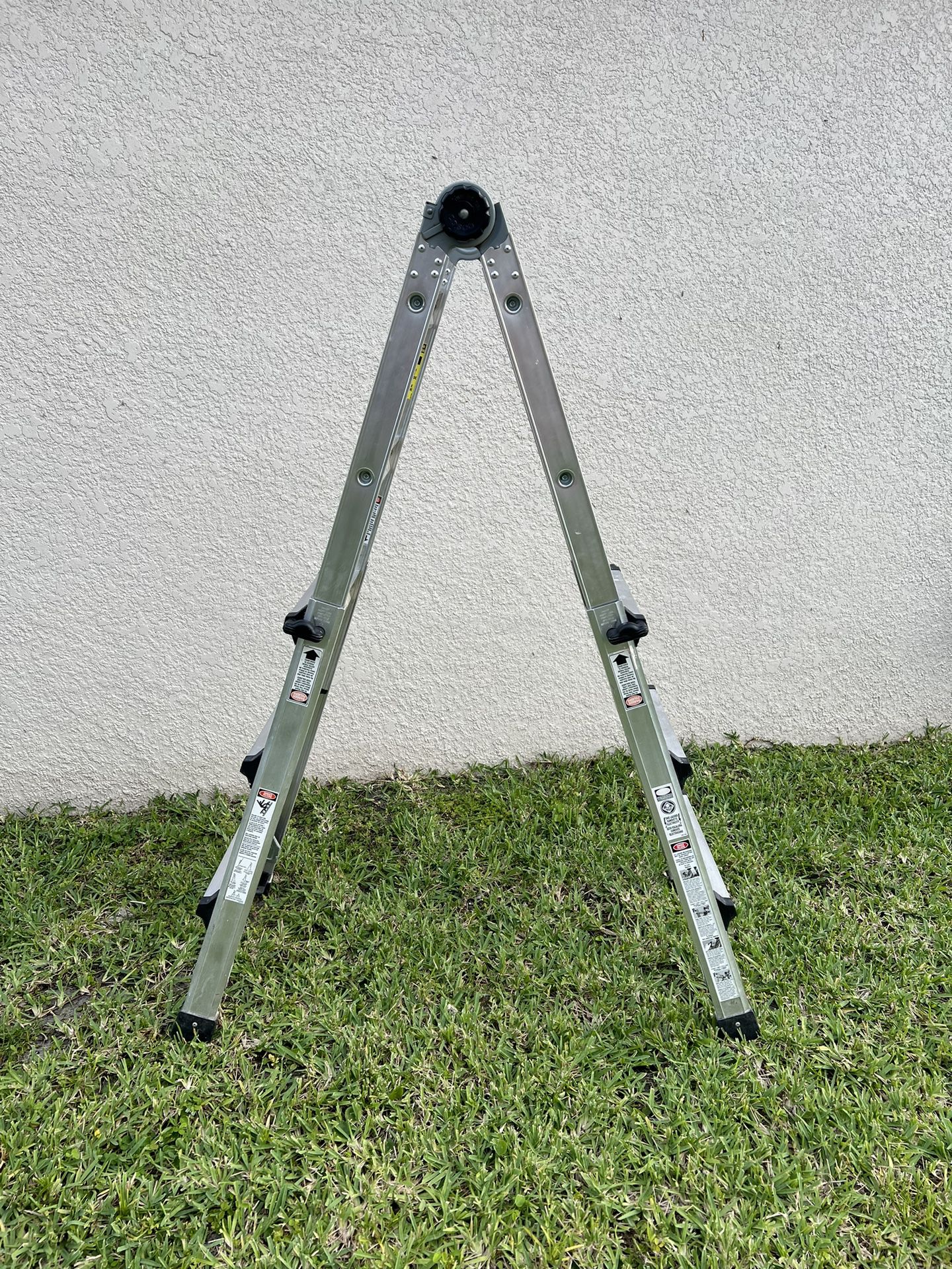 Multi Position Ladder / Escalera De Multi Posiciones 