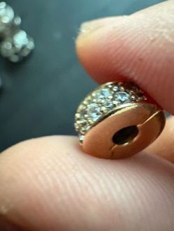 Pandora clip charm