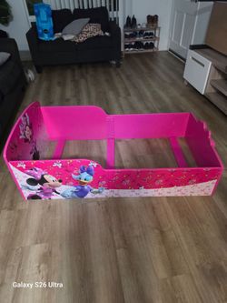 Minnie Mouse Interactive Wood Kids Toddler Bed