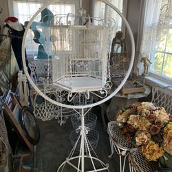Stunning Large Bird Cage With Stand